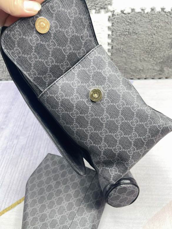 Gucci  42x32x15cm CX (4)
